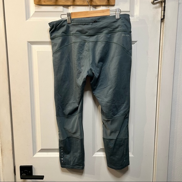 Nike Running Cropped Leggings - Picture 3 of 5